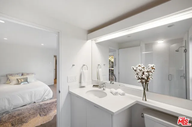 a view of a back yard of the house