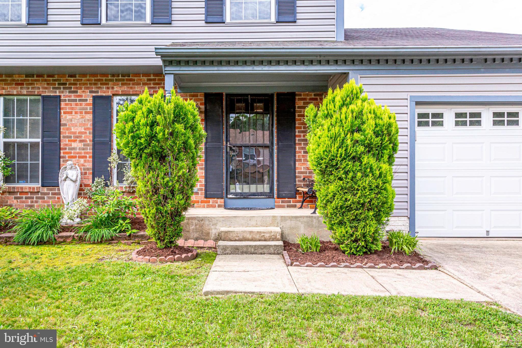 3105 Memory Lane Silver Spring, MD 20904 - Photo 2 of 32 Inviting front porch
