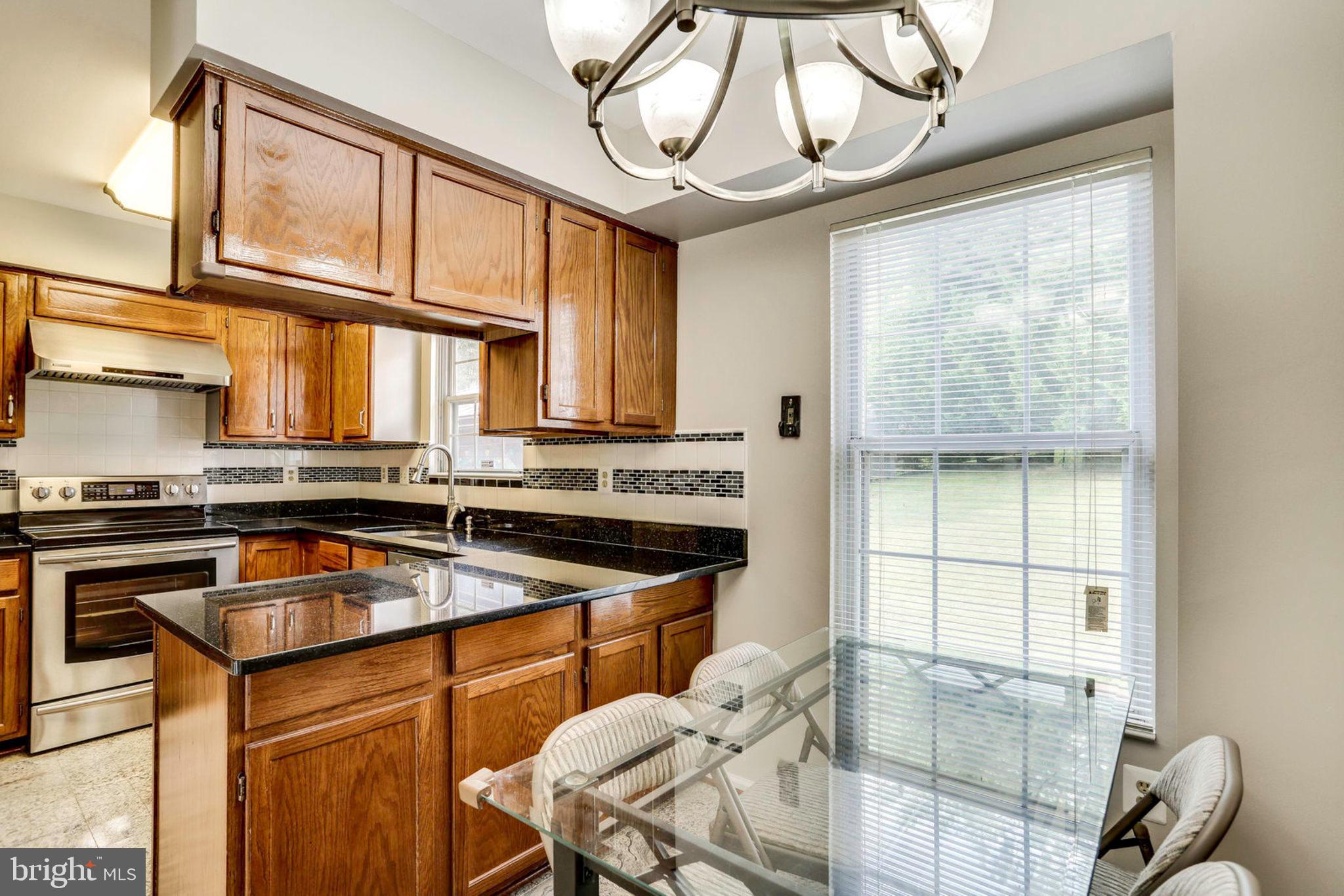 3105 Memory Lane Silver Spring, MD 20904 - Photo 11 of 32 Kitchen