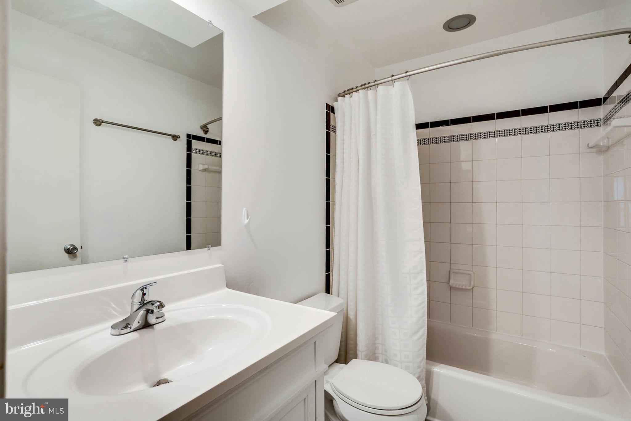 3105 Memory Lane Silver Spring, MD 20904 - Photo 26 of 32 Hall Bath