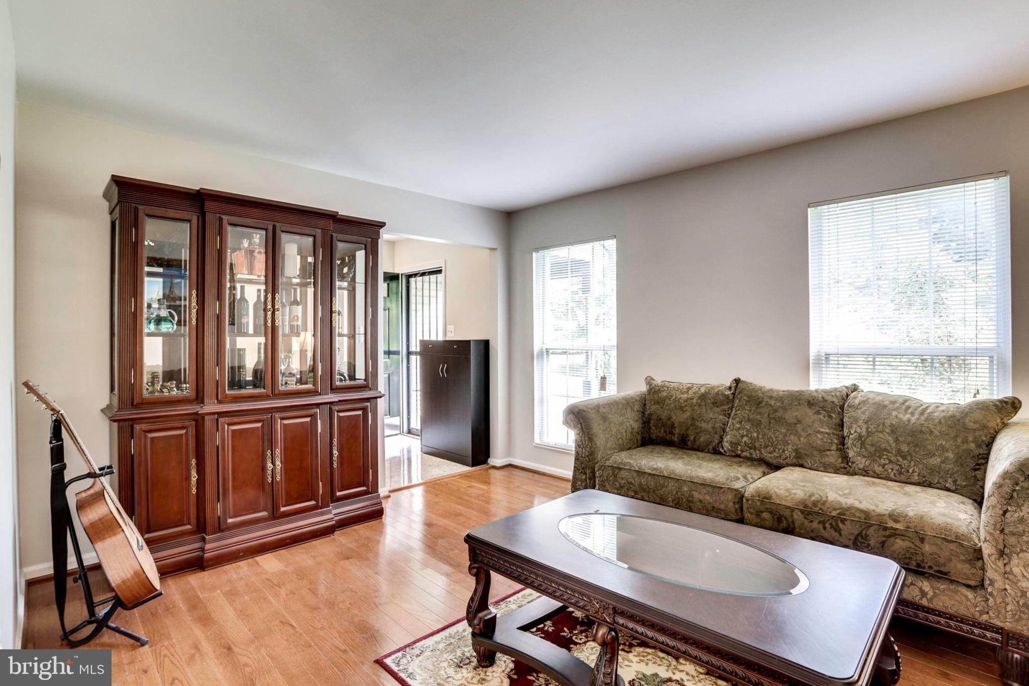 3105 Memory Lane Silver Spring, MD 20904 - Photo 5 of 32 Formal Living Room