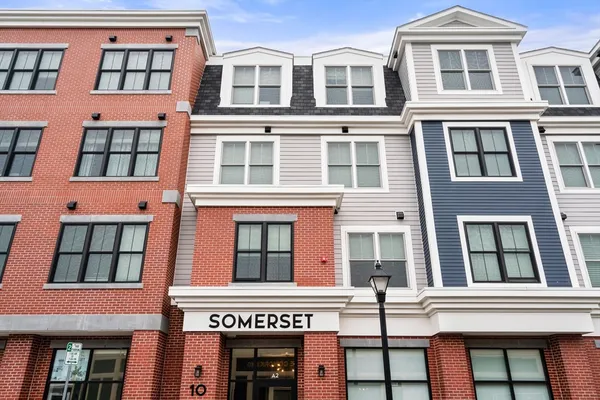 $559,000 | 10 Somerset Avenue, Unit 308, Winthrop, MA 02152