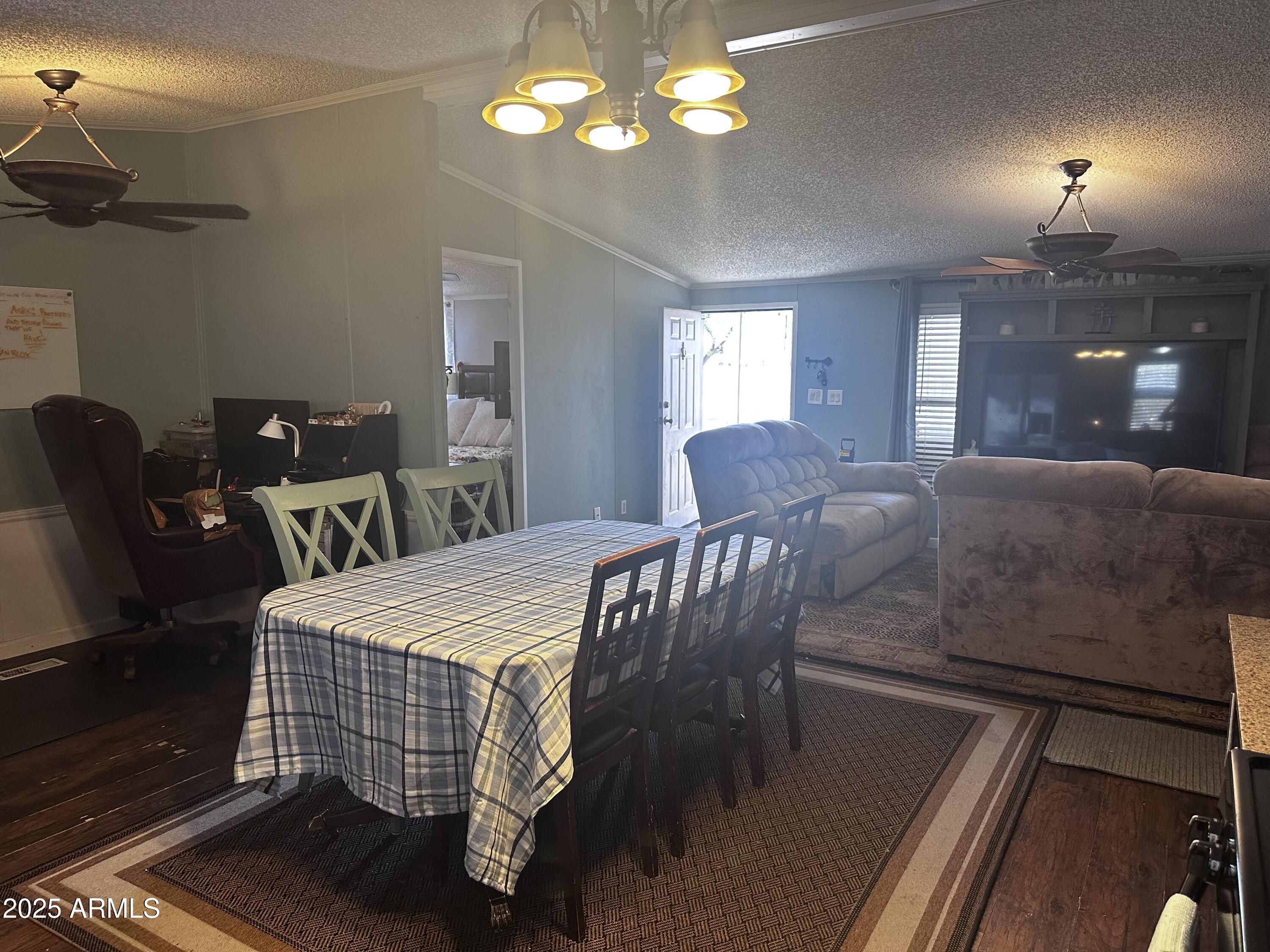 2011 North 26th Circle Mesa, AZ 85213 - Photo 11 of 30 IMG_7167