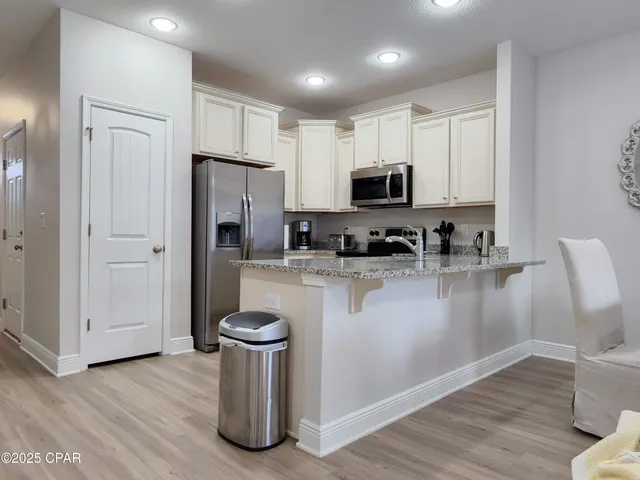 $2,100 | 7454 Shadow Lake Drive, Panama City Beach, FL 32407