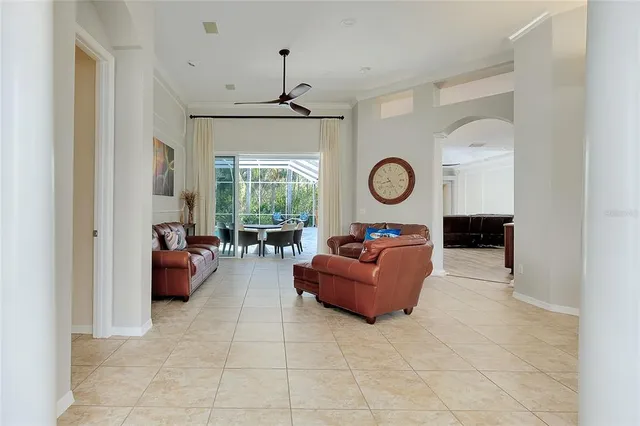 $900,000 | 6614 Tallmast Circle, Lakewood Ranch, FL 34202