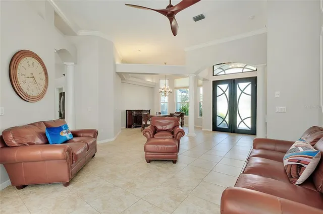 $900,000 | 6614 Tallmast Circle, Lakewood Ranch, FL 34202