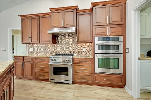 $900,000 | 6614 Tallmast Circle, Lakewood Ranch, FL 34202