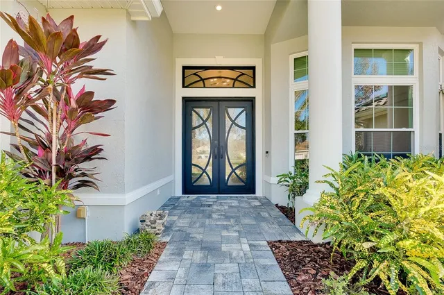 $900,000 | 6614 Tallmast Circle, Lakewood Ranch, FL 34202