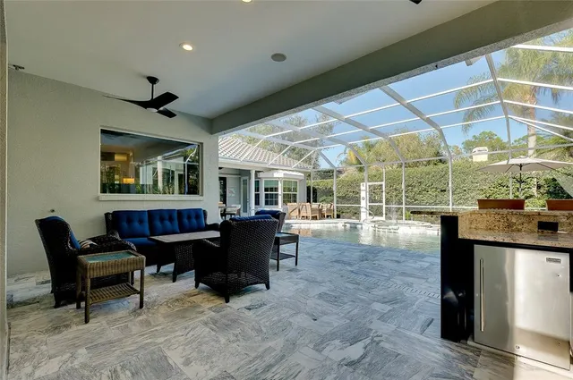 $900,000 | 6614 Tallmast Circle, Lakewood Ranch, FL 34202