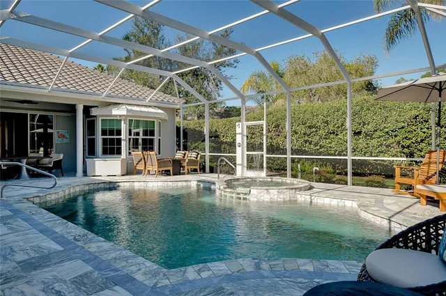 $900,000 | 6614 Tallmast Circle, Lakewood Ranch, FL 34202