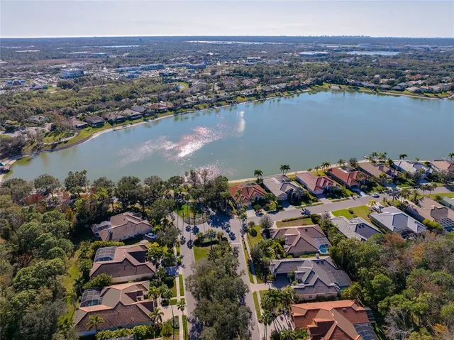 $900,000 | 6614 Tallmast Circle, Lakewood Ranch, FL 34202