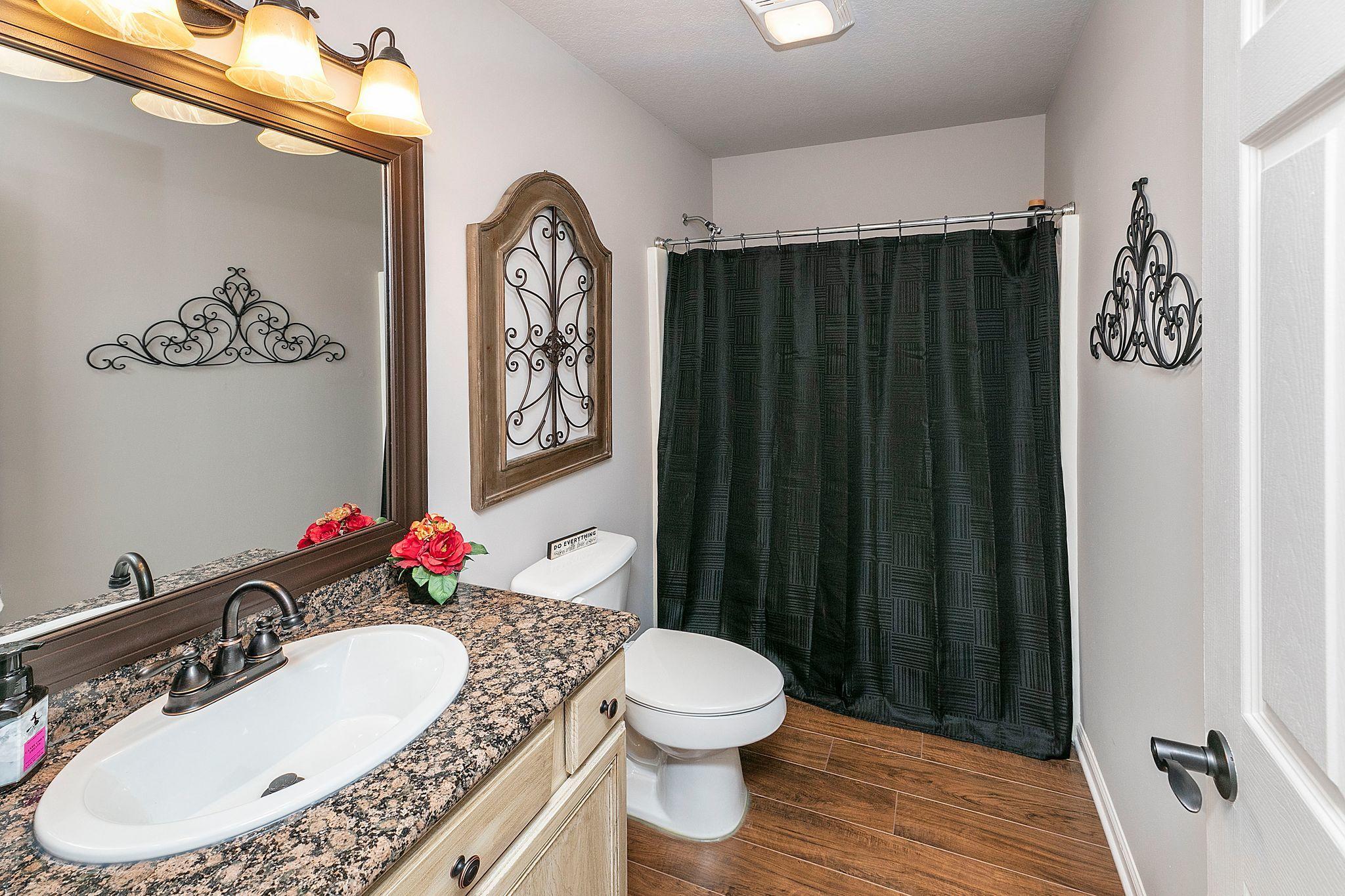 8421 Reality Lane Corryton, TN 37721 - Photo 13 of 20 Reality bath