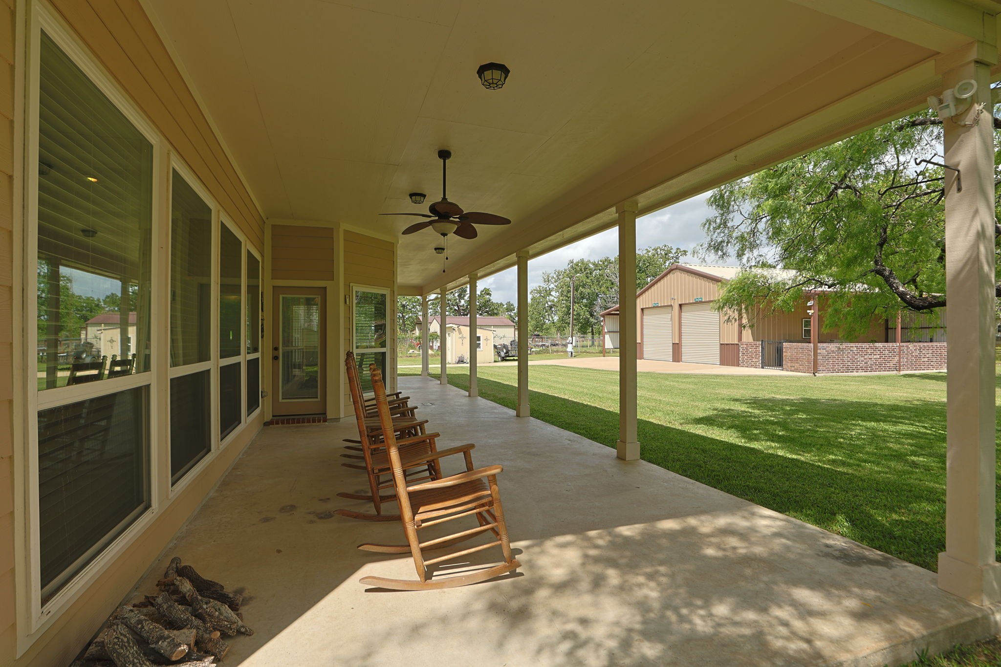 101 Pin Oak Lane Hempstead, TX 77445 - Photo 33 of 50 a view of a porch with furniture and garden