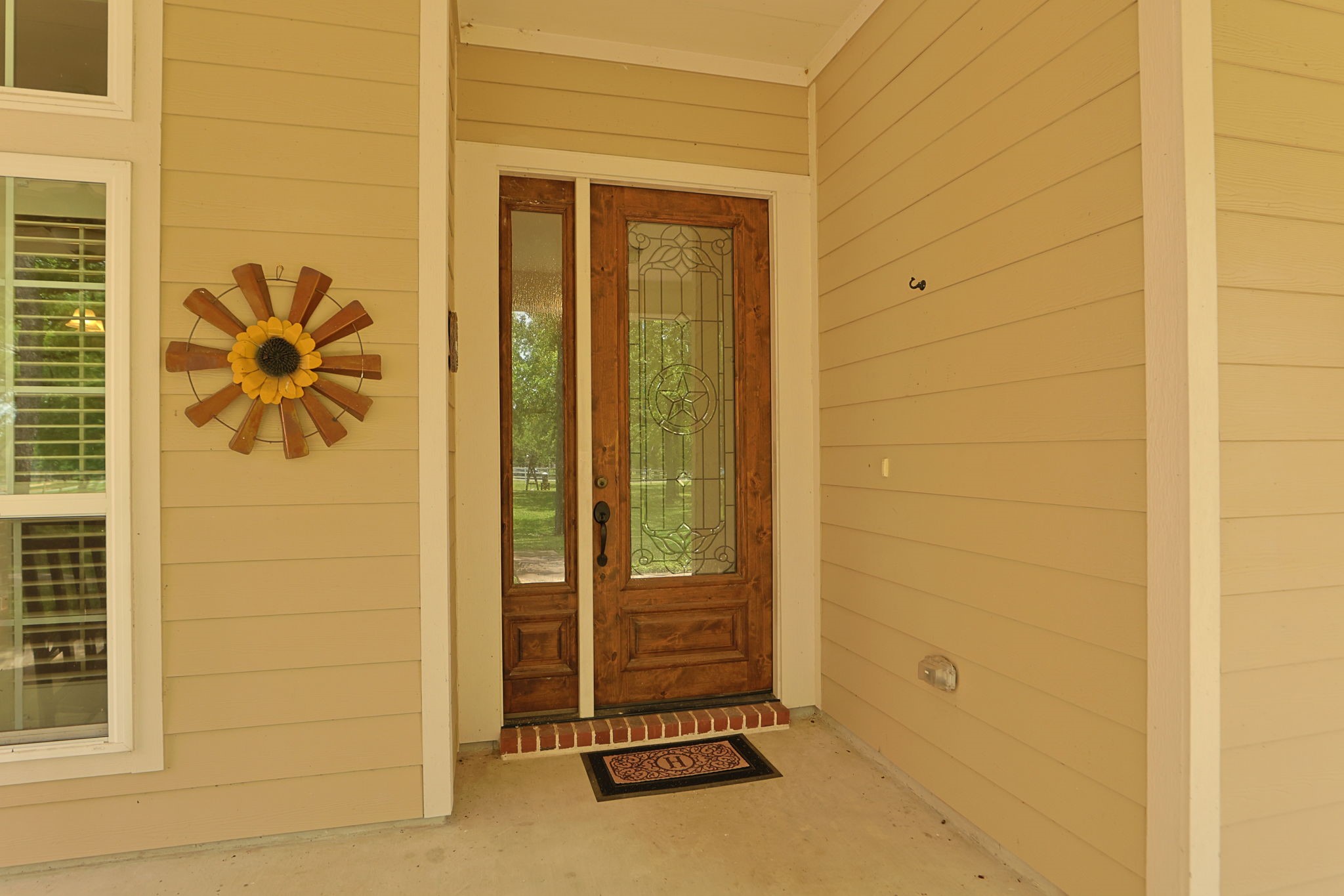 101 Pin Oak Lane Hempstead, TX 77445 - Photo 7 of 50 a view of a bathroom