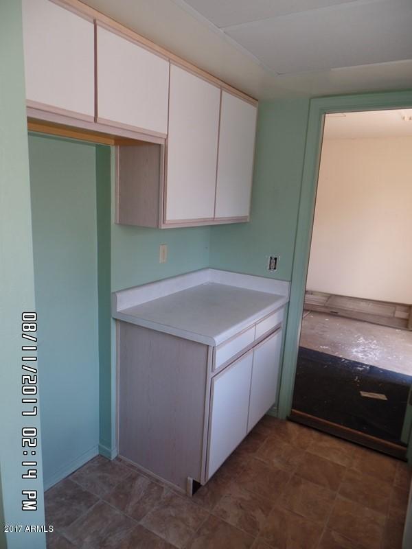 2552 West Kathleen Road Phoenix, AZ 85023 - Photo 17 of 40 026