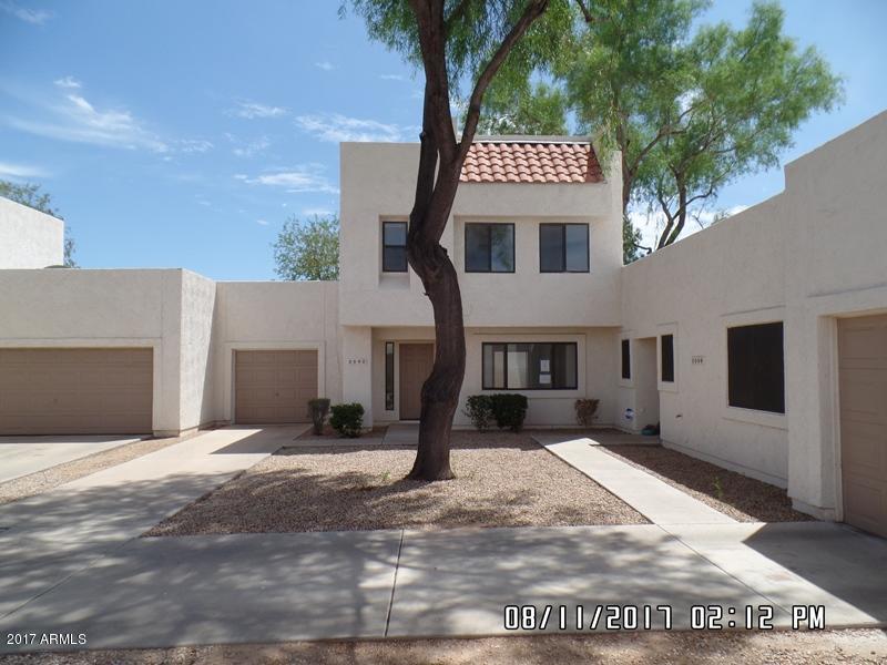 2552 West Kathleen Road Phoenix, AZ 85023 - Photo 2 of 40 012