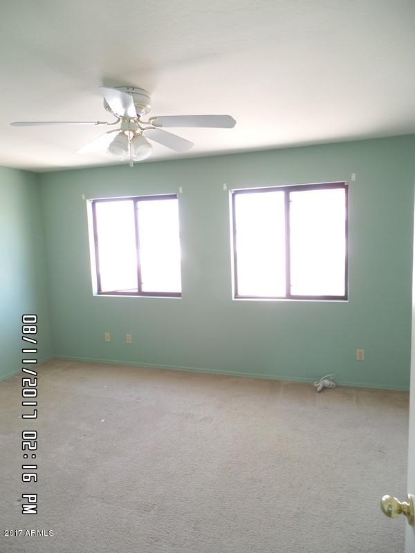 2552 West Kathleen Road Phoenix, AZ 85023 - Photo 21 of 40 035