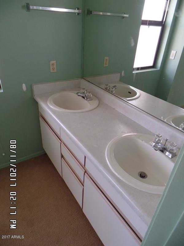 2552 West Kathleen Road Phoenix, AZ 85023 - Photo 23 of 40 037