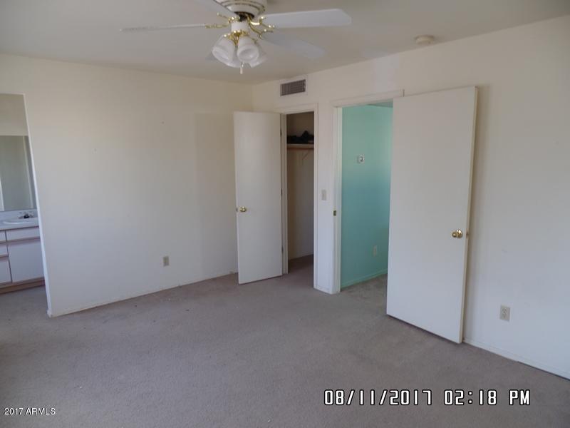 2552 West Kathleen Road Phoenix, AZ 85023 - Photo 31 of 40 046