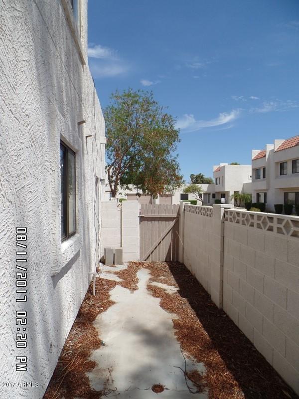 2552 West Kathleen Road Phoenix, AZ 85023 - Photo 37 of 40 054