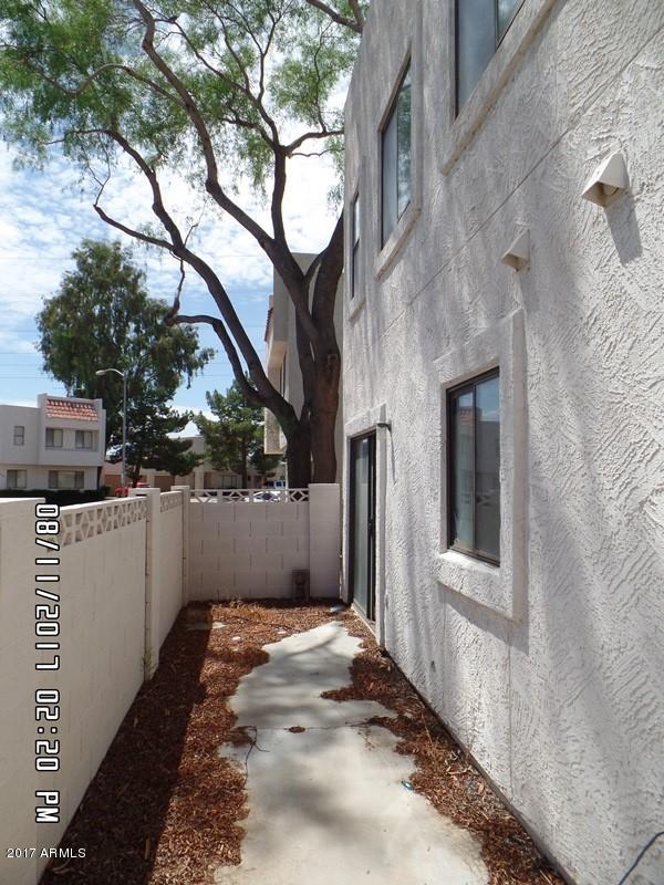 2552 West Kathleen Road Phoenix, AZ 85023 - Photo 40 of 40 055