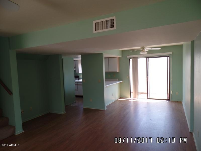 2552 West Kathleen Road Phoenix, AZ 85023 - Photo 10 of 40 019