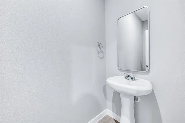 $2,350 | 1000 Knox River Drive, McKinney, TX 75071