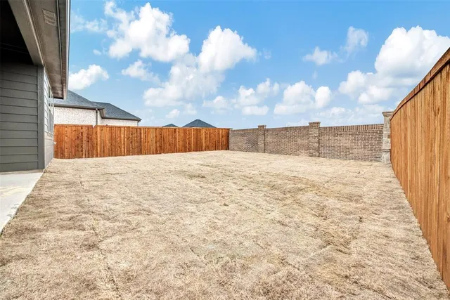 $2,350 | 1000 Knox River Drive, McKinney, TX 75071