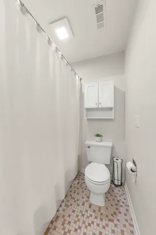 $295,000 | 125 Manchester Court, Unit 125, Schaumburg, IL 60193