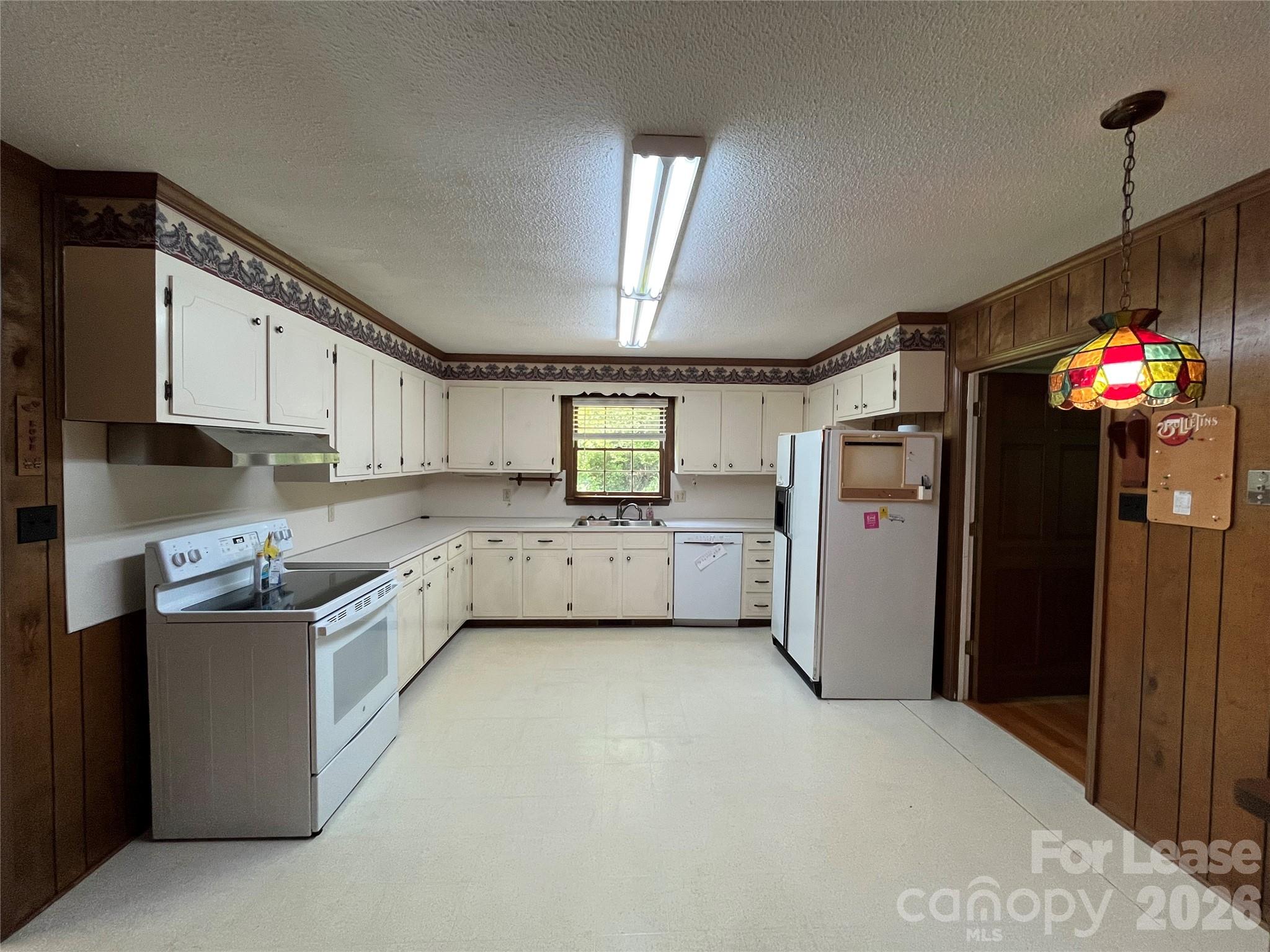 5625 Potter Road Matthews, NC 28104 - Photo 6 of 25 Gallery Image 6