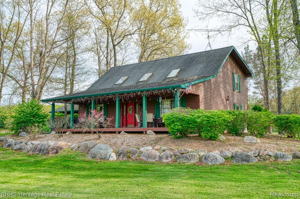 2179 Bowen Road Howell, MI 48855 - Photo 2 of 51