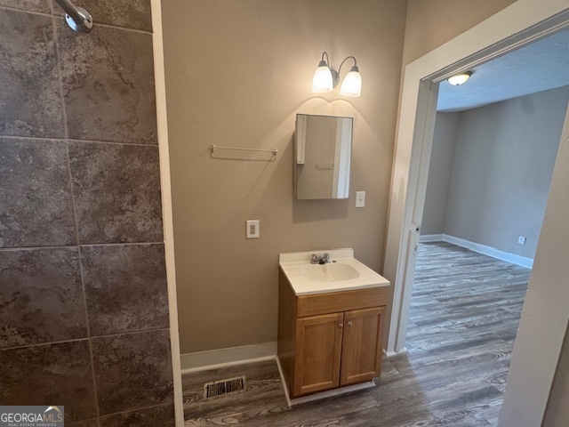 820 Peeples Street Southwest, Unit 820 Atlanta, GA 30310 - Photo 30 of 37 a utility room with dryer and washer