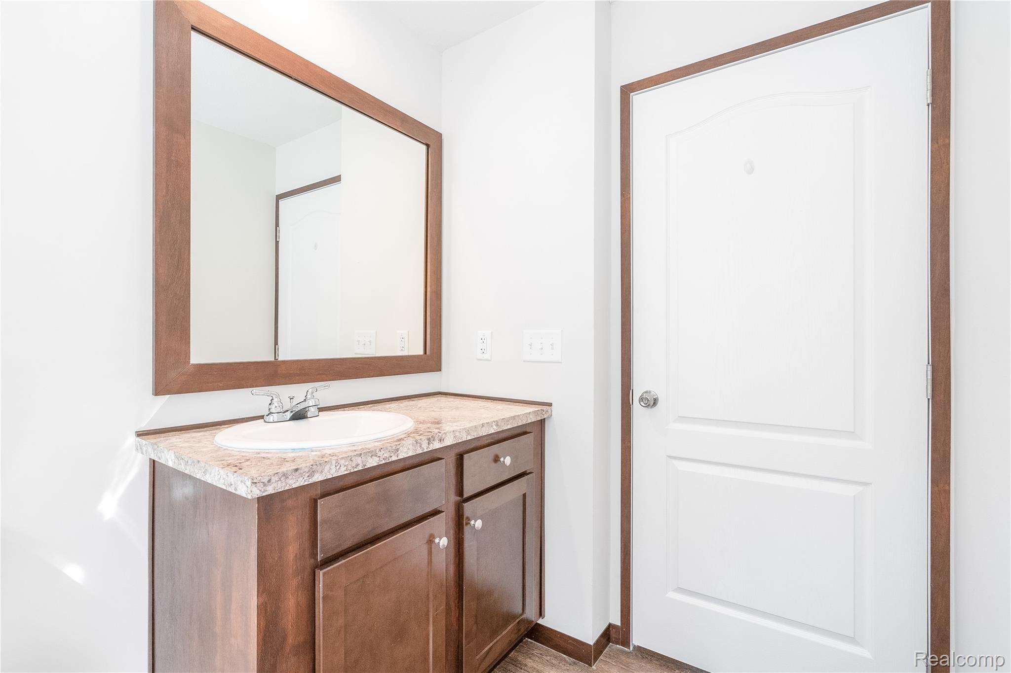 24326 Sumpter Road Belleville, MI 48111 - Photo 13 of 32 24326 Sumpter Rd-3085.jpg