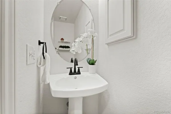 $750,000 | 125 Peregrine Circle, Broomfield, CO 80020