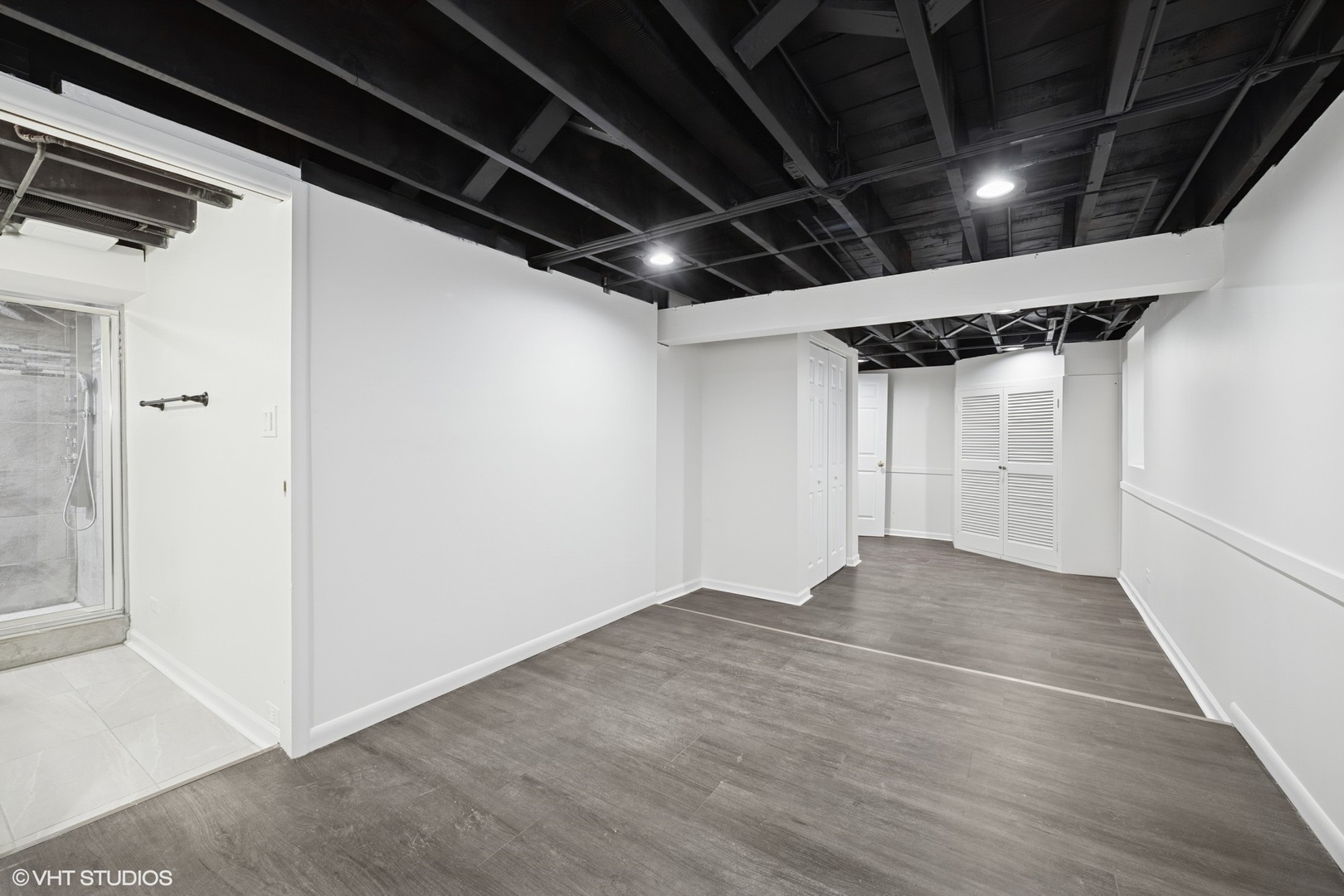 419 June Terrace Barrington, IL 60010 - Photo 10 of 18 a view of empty room