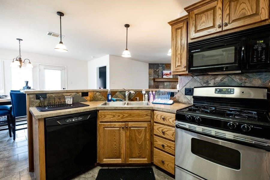 2013 86th Street Lubbock, TX 79423 - Photo 6 of 13 Photo 6