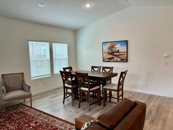 $549,500 | 1104 Elm Ter Way, Wheatland, CA 95692