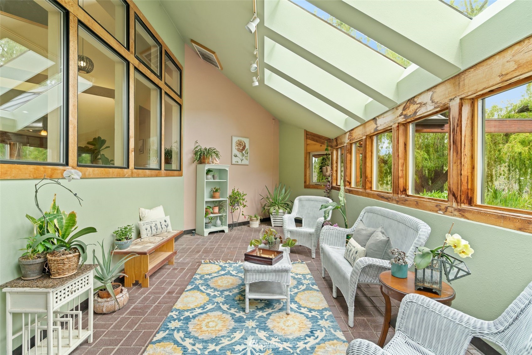 1666 Pitcher Canyon Road Wenatchee, WA 98801 - Photo 27 of 37 a living room with furniture and a large window