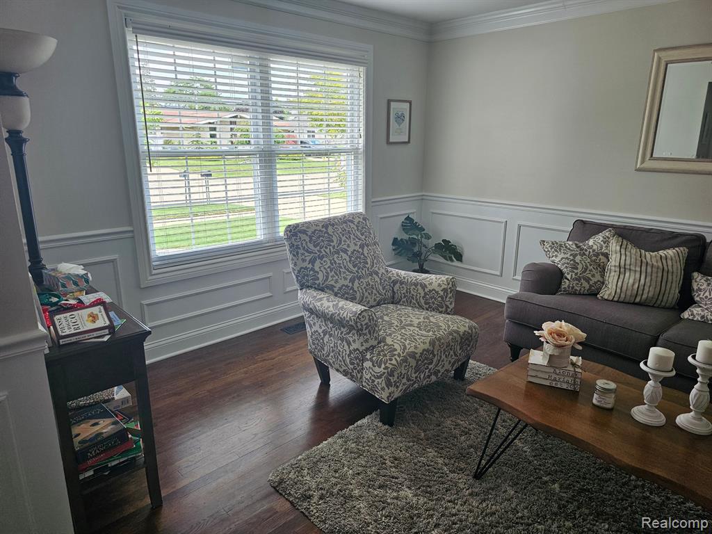 4855 Hillcrest Road Trenton, MI 48183 - Photo 12 of 41 Gallery Image 12
