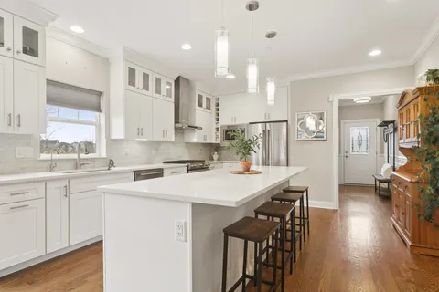 $850,000 | 1465 Somerset Place, Barrington, IL 60010