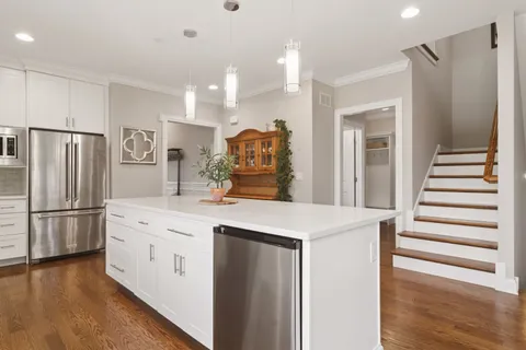 $850,000 | 1465 Somerset Place, Barrington, IL 60010