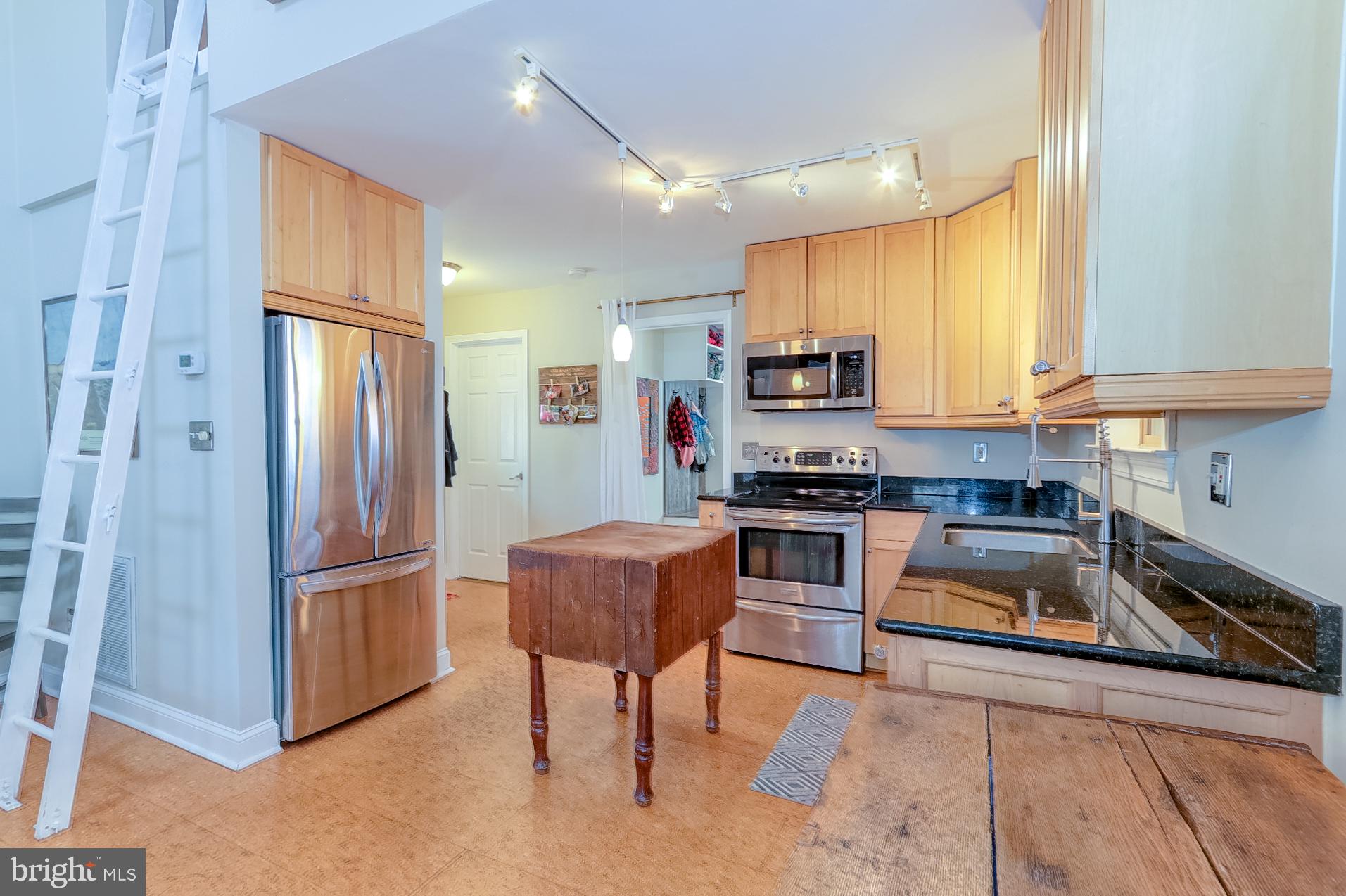 450 Newtown Road White Stone, VA 22578 - Photo 10 of 41 Gallery Image 10