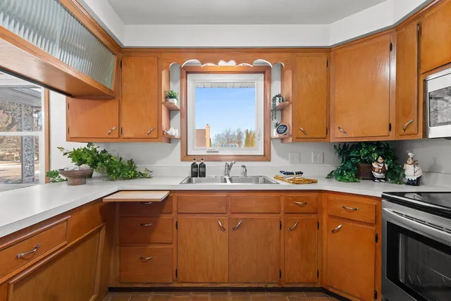 $320,000 | 1235 West Frances Street, Appleton, WI 54914