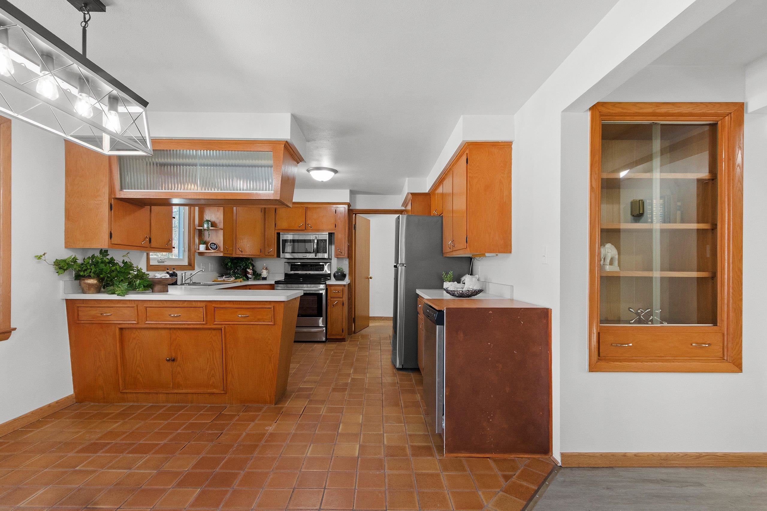 1235 West Frances Street Appleton, WI 54914 - Photo 7 of 43