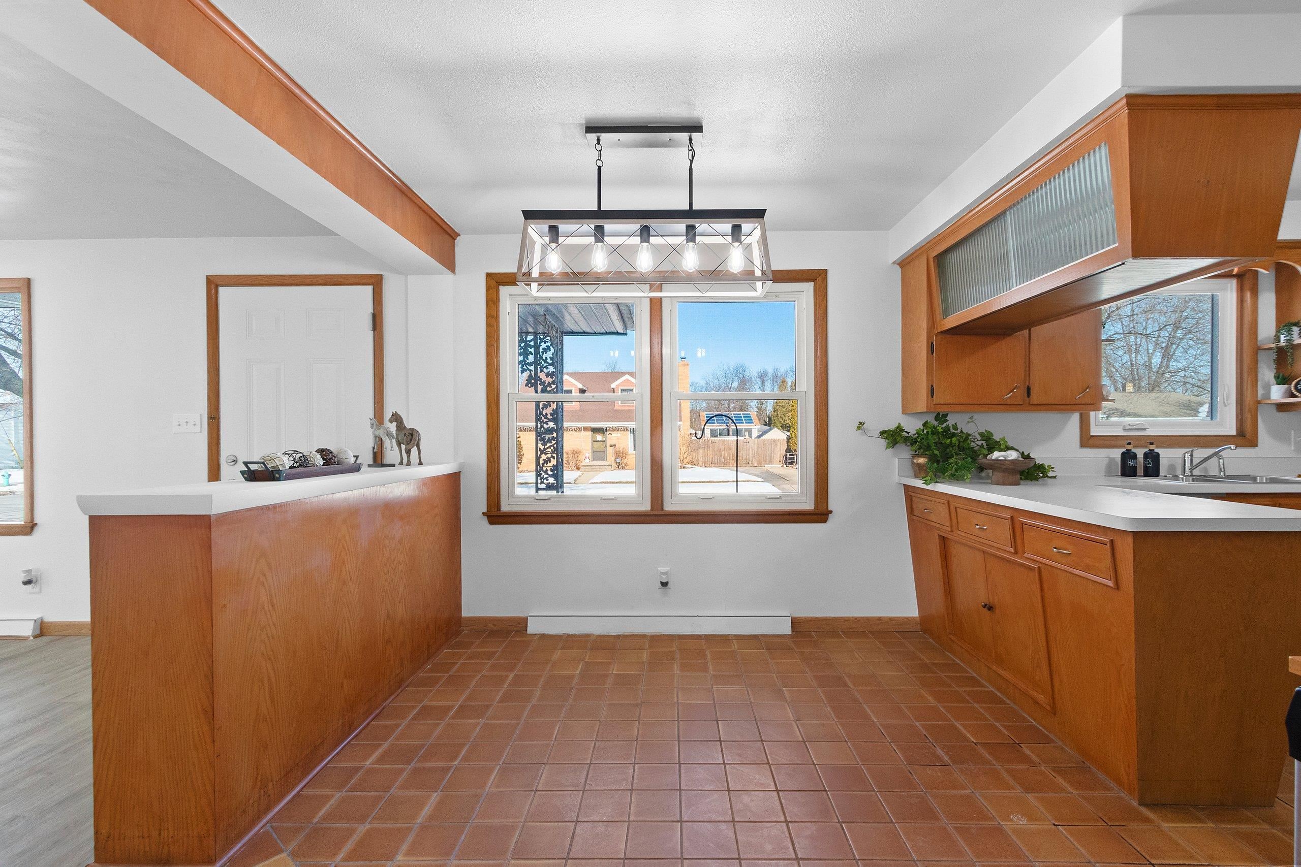 1235 West Frances Street Appleton, WI 54914 - Photo 8 of 43