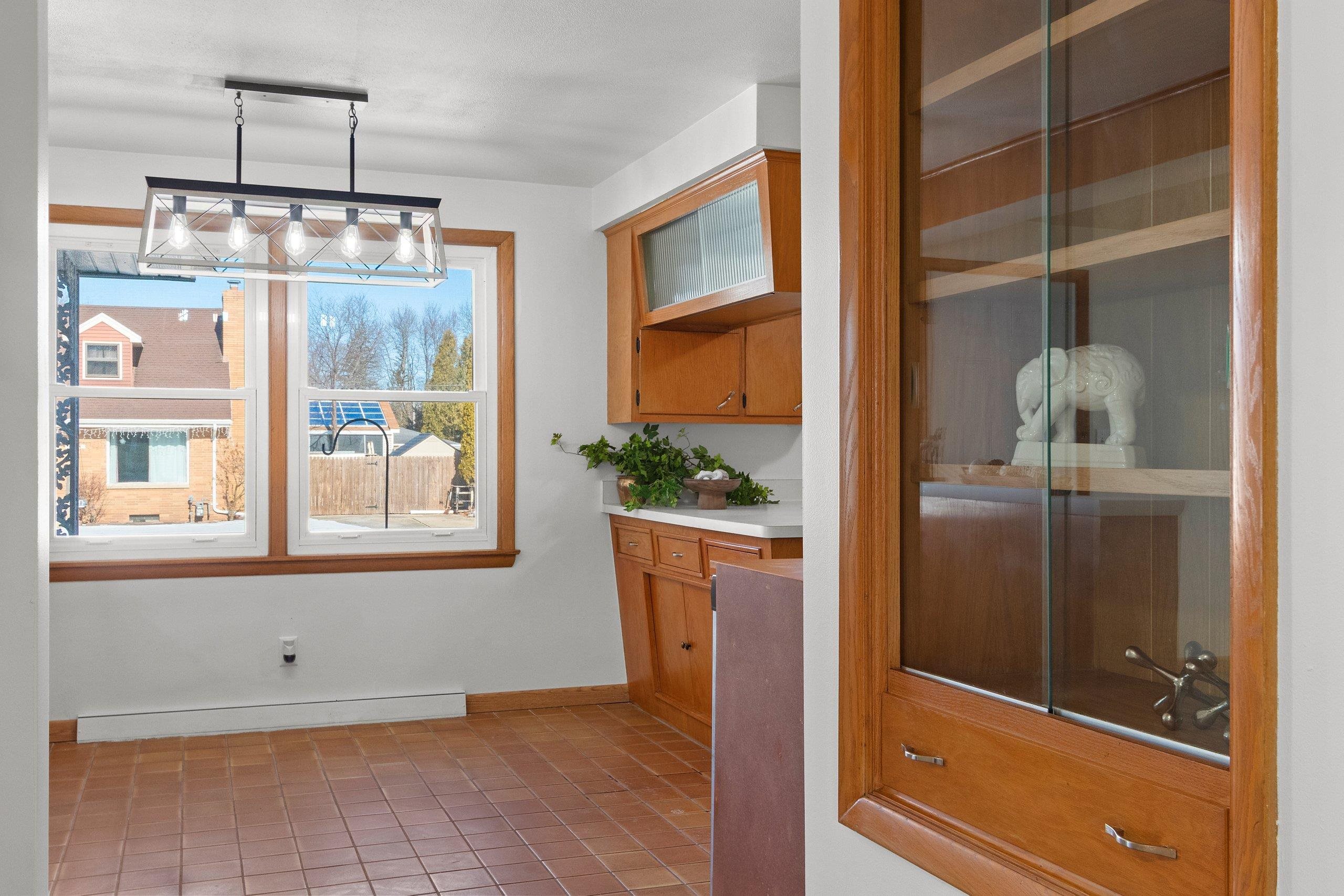 1235 West Frances Street Appleton, WI 54914 - Photo 9 of 43