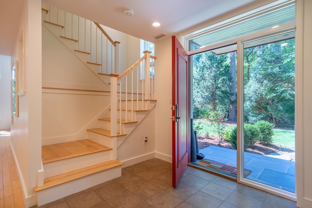 1 Stonewall Road Lexington, MA 02421 - Photo 3 of 40