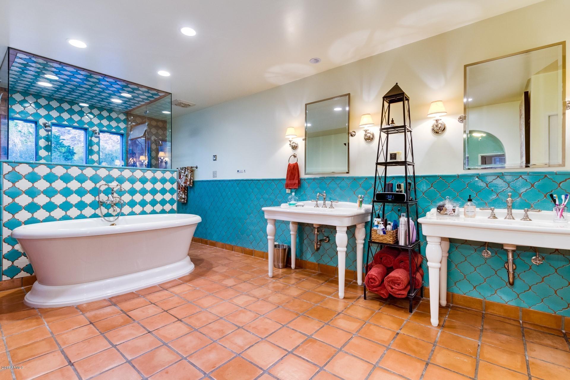 5716 East Camelback Road Phoenix, AZ 85251 - Photo 14 of 37 0032-Camelback - 5716 (32)