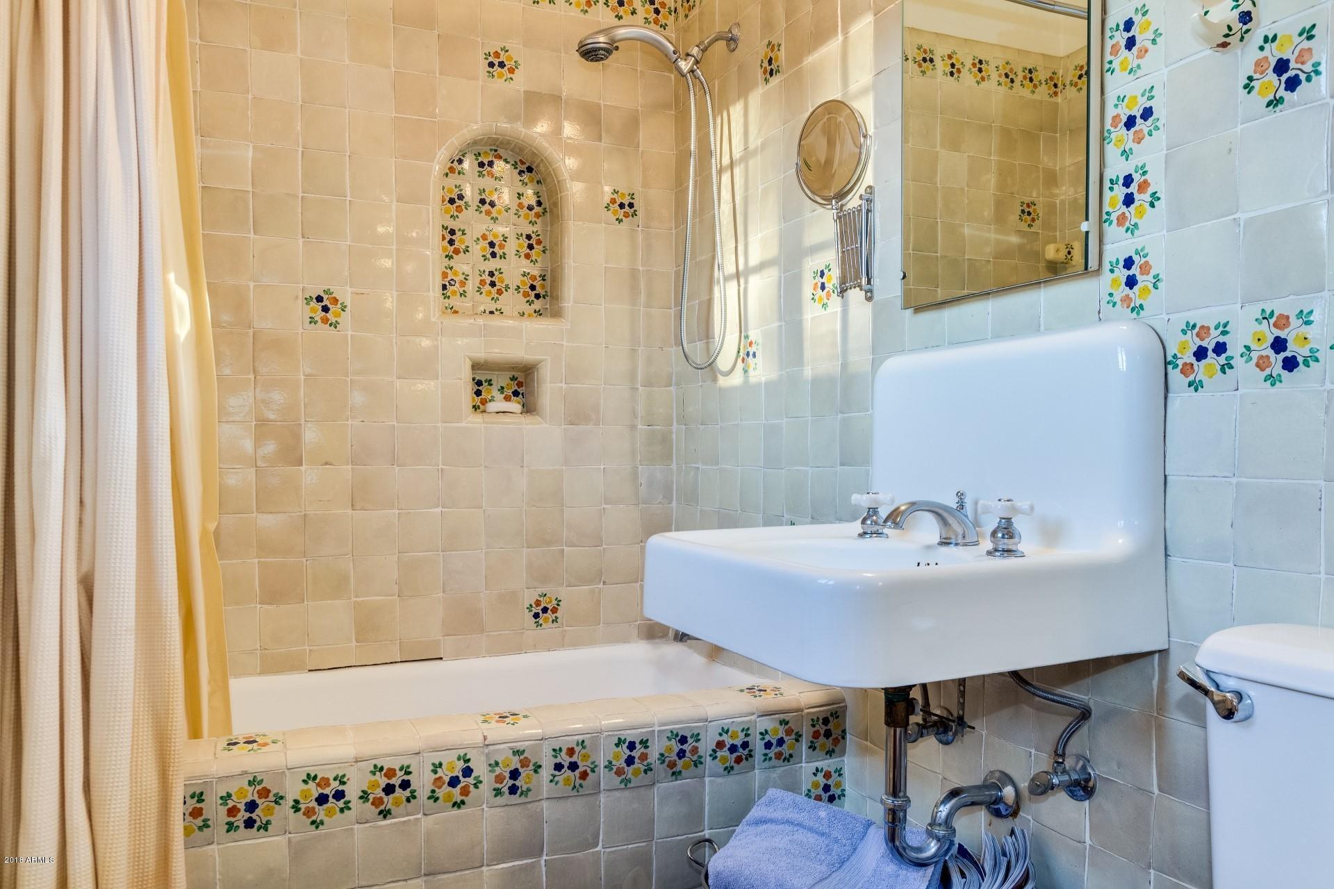 5716 East Camelback Road Phoenix, AZ 85251 - Photo 23 of 37 0020-Camelback - 5716 (21)