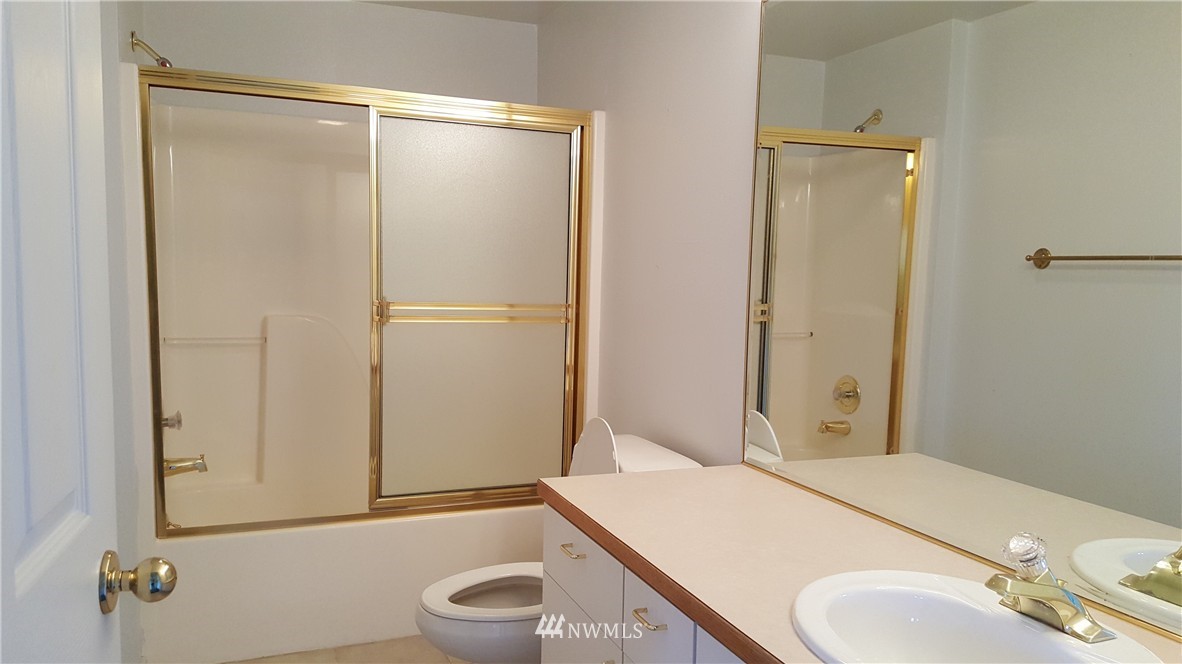 2830 South Lakeshore Road Chelan, WA 98816 - Photo 16 of 25 Gallery Image 16